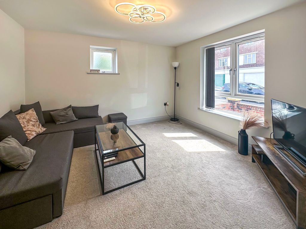 Property photo 2 of 21 Photo 11