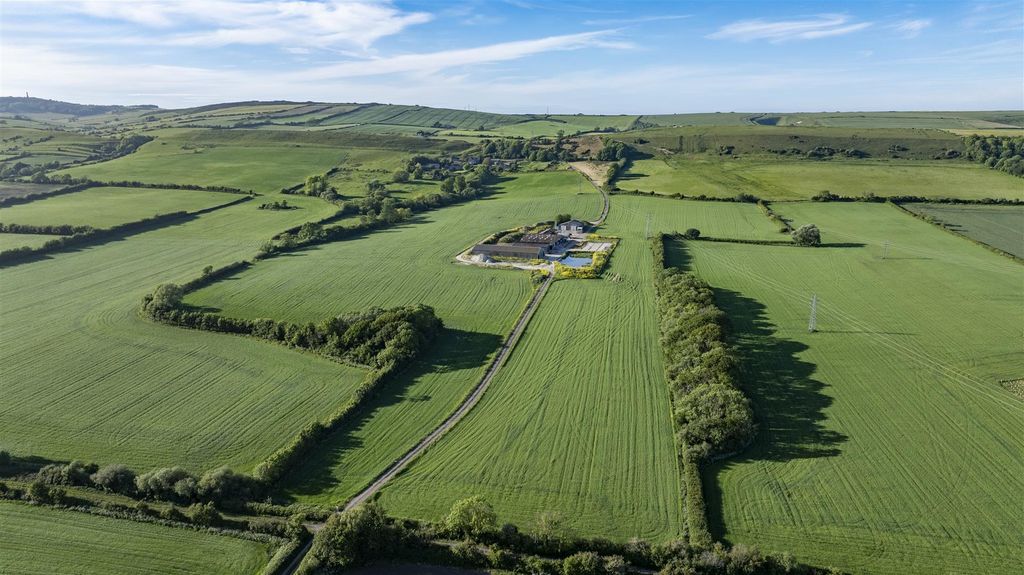 Property photo 1 of 13 Corton Farm - Land