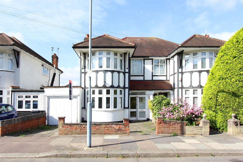 Property photo 1 of 13