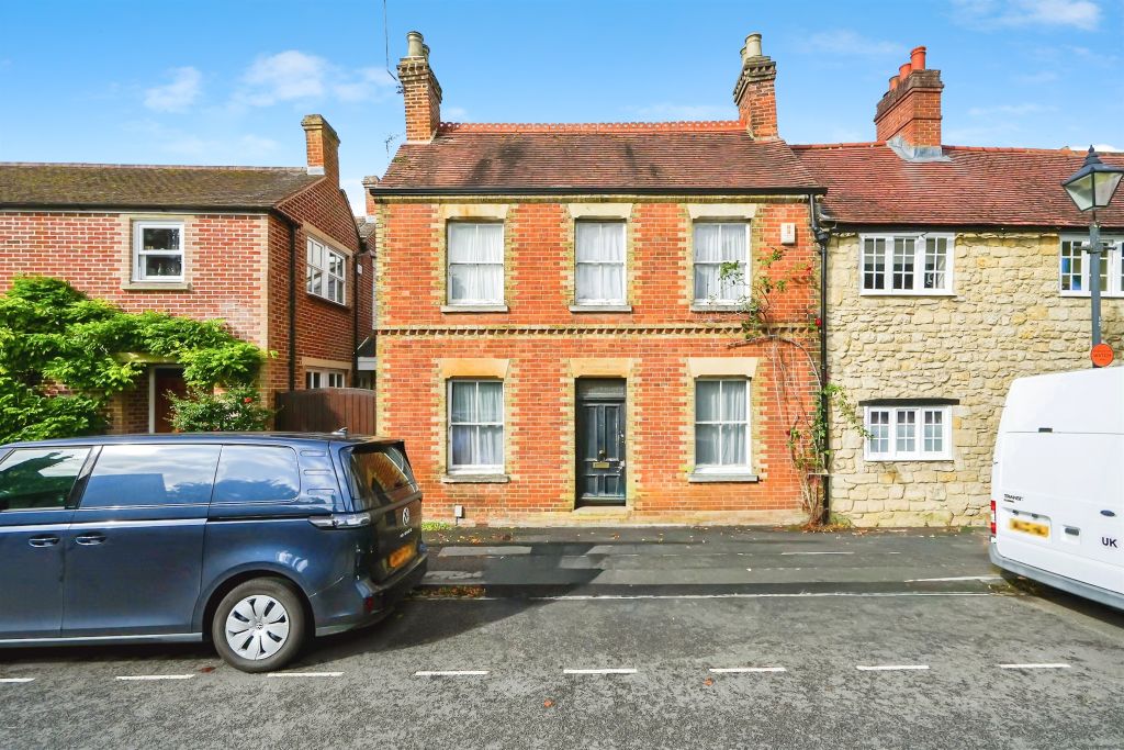 Property photo 1 of 7