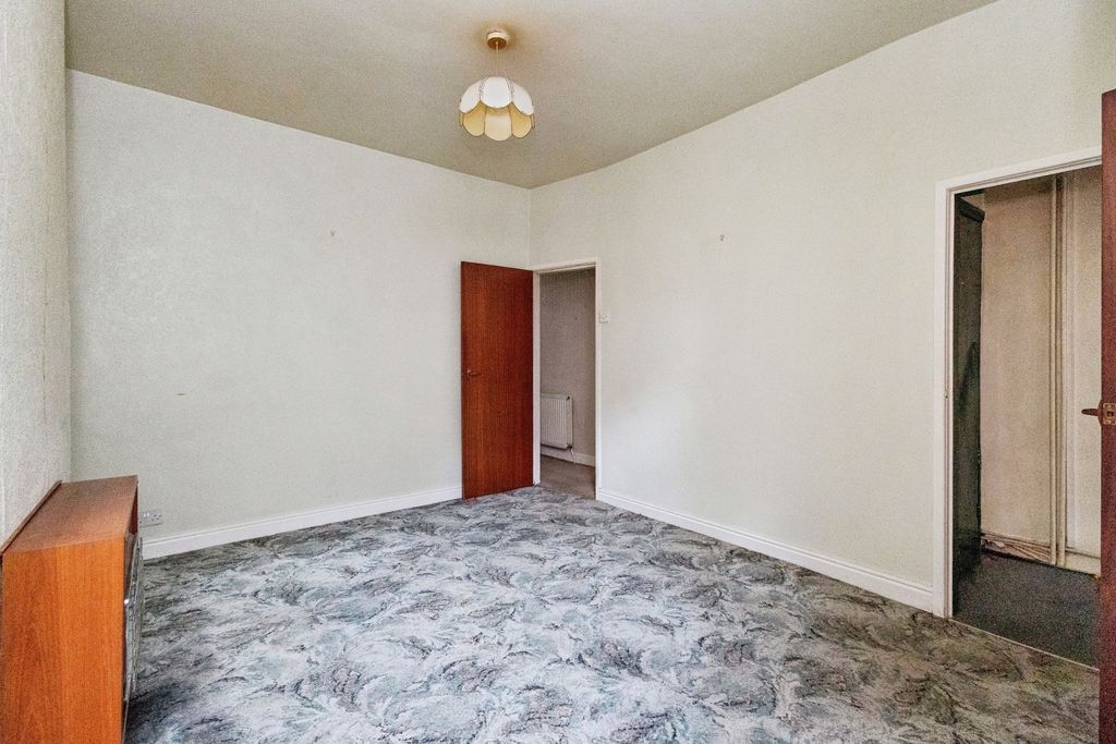 Property photo 3 of 12 Pbox-Img.Jpg