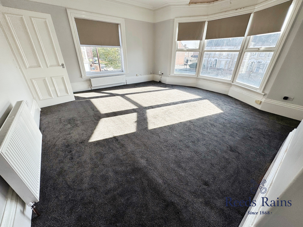 Property photo 2 of 10 Lounge