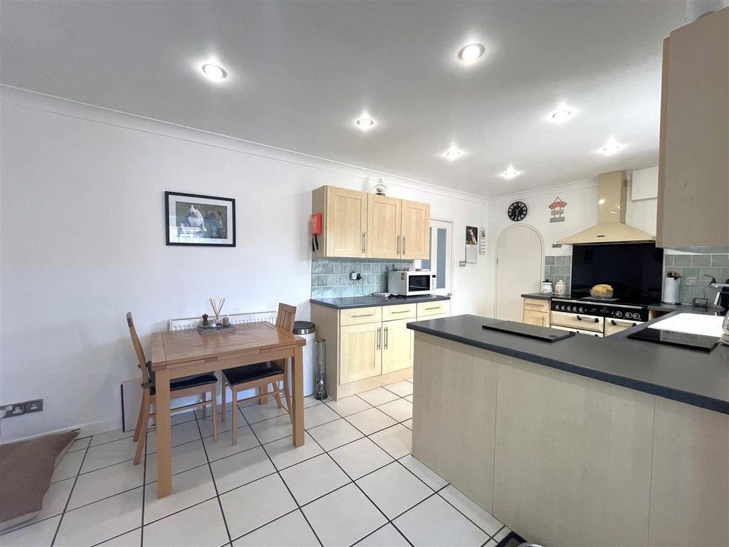 Property photo 3 of 15 Img_6074.Jpg
