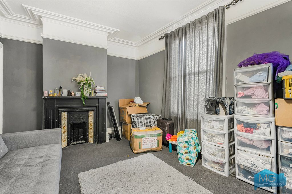 Property photo 2 of 10 Picture No. 02