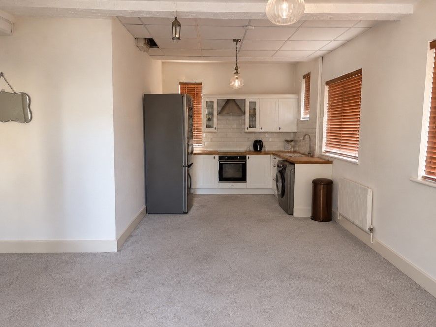 Property photo 2 of 5