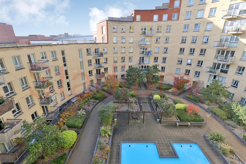 Property photo 1 of 12 (Main)