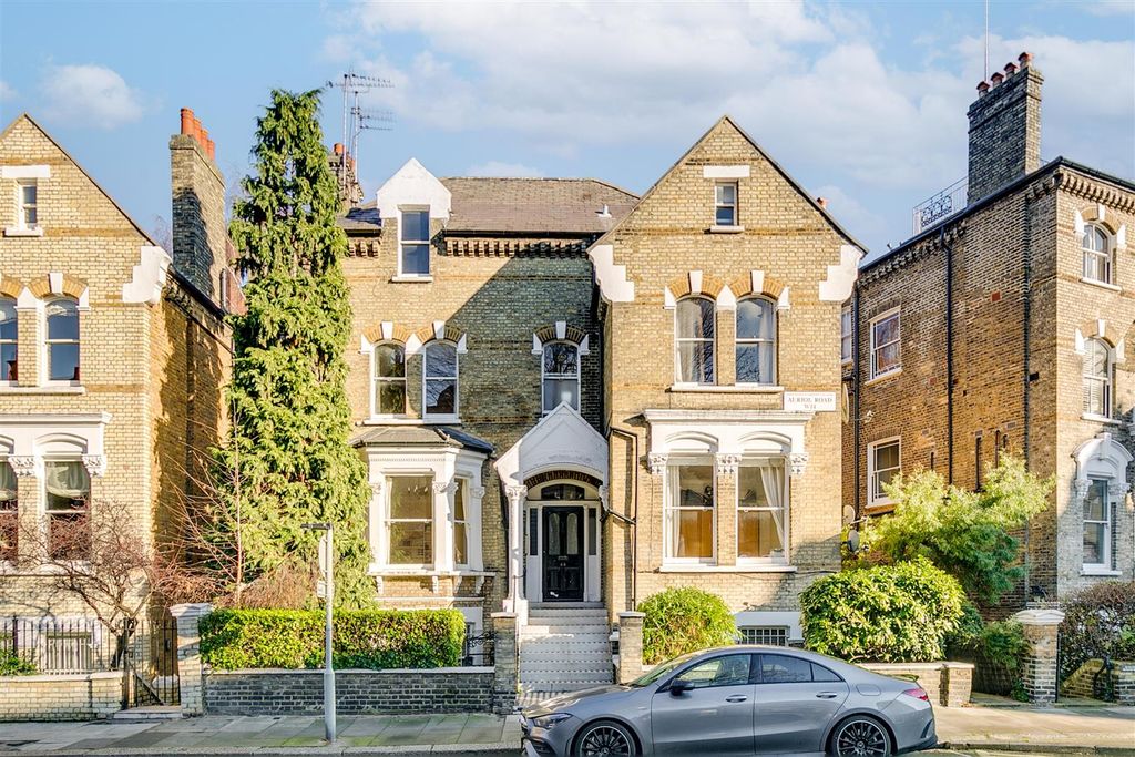 Property photo 1 of 12