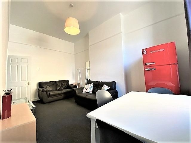 Property photo 3 of 7 836823
