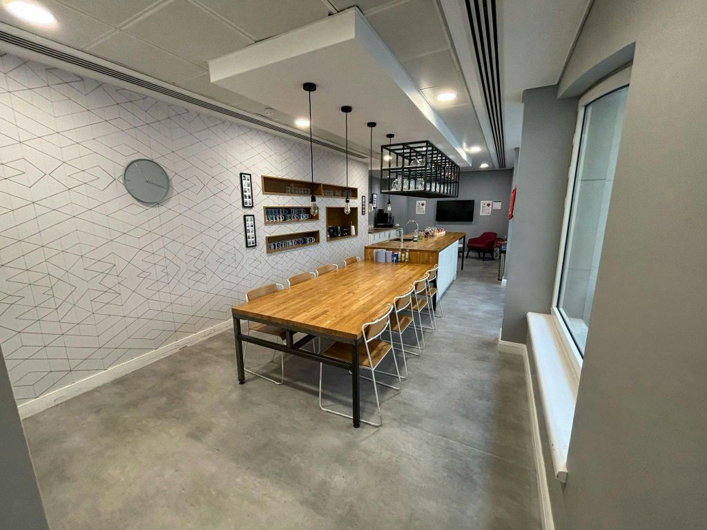 Property photo 3 of 8 3rd Floor 4 (1).Jpg