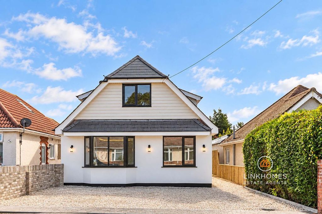 Property photo 1 of 43