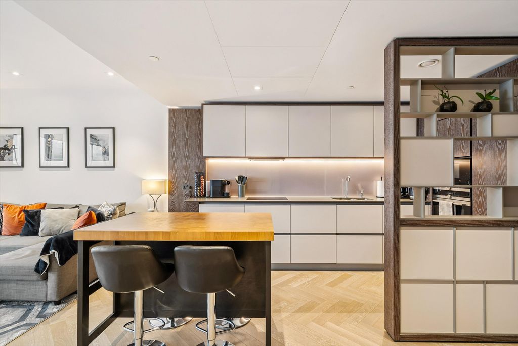 Property photo 2 of 16 Image