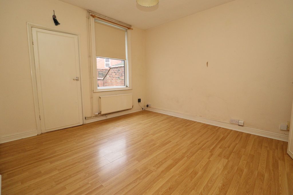 Property photo 3 of 12 Img_6956