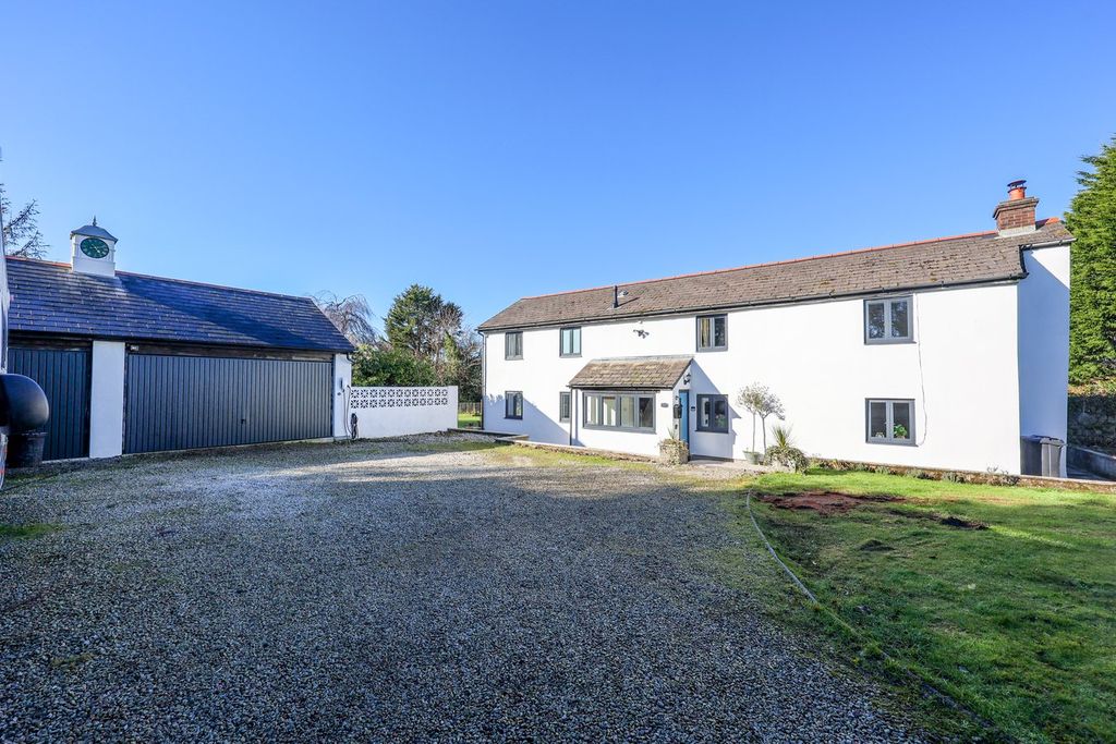 Property photo 1 of 29
