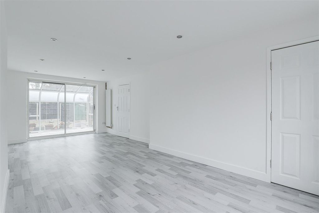 Property photo 3 of 16 05.Jpg