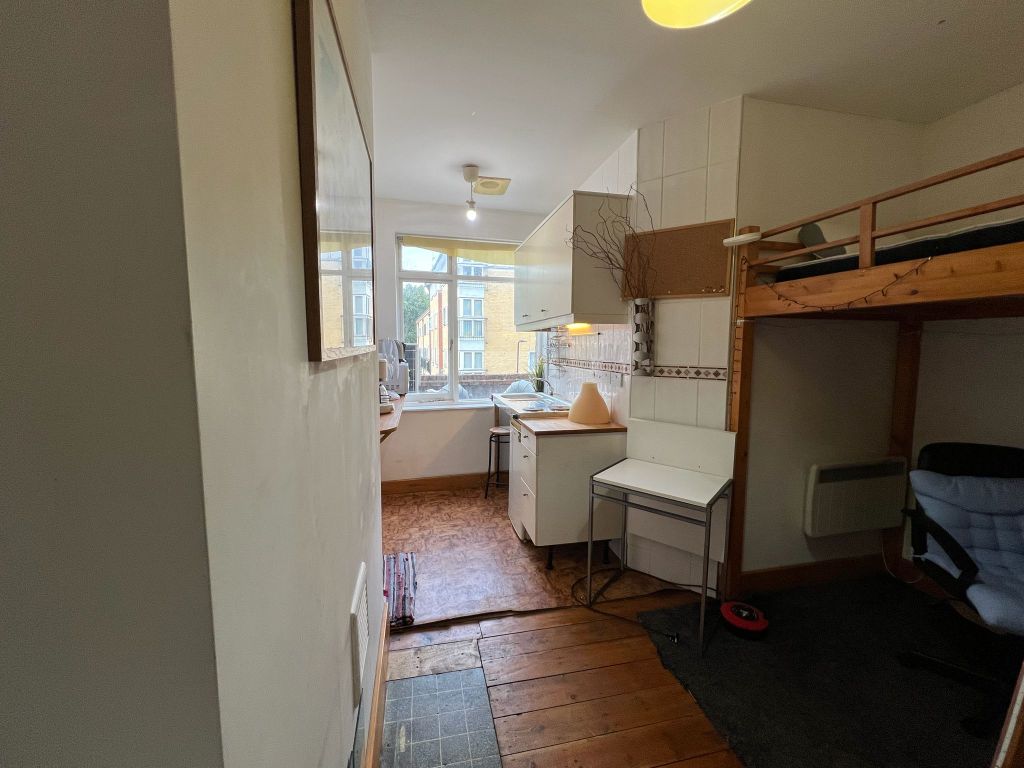 Property photo 3 of 4