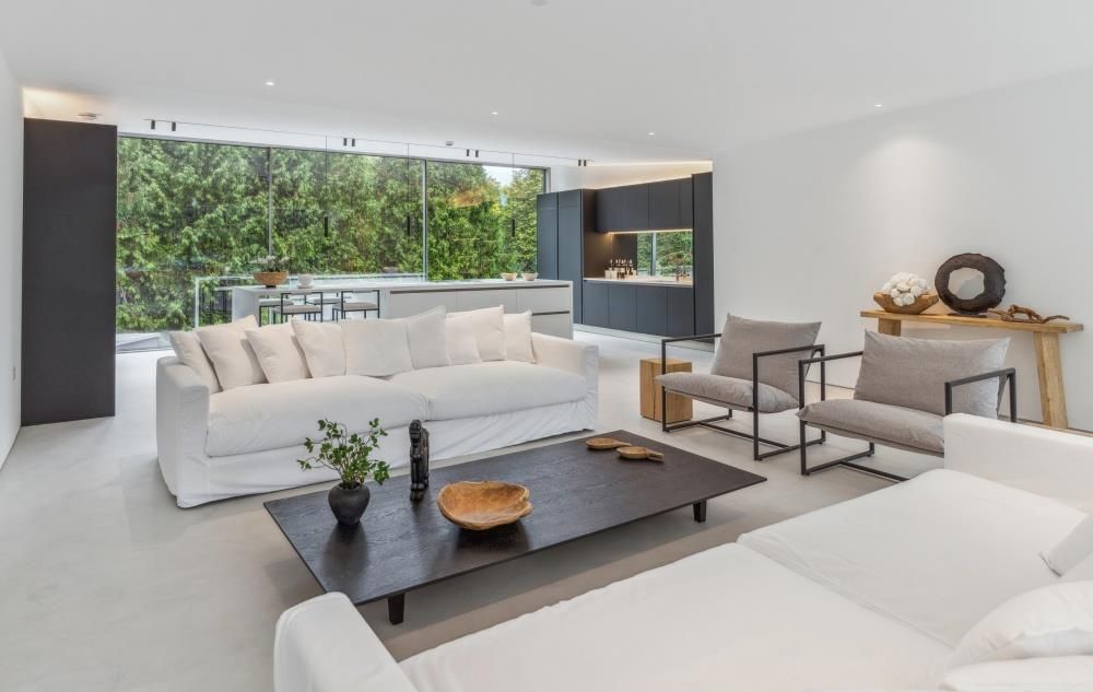 Property photo 3 of 37 Image