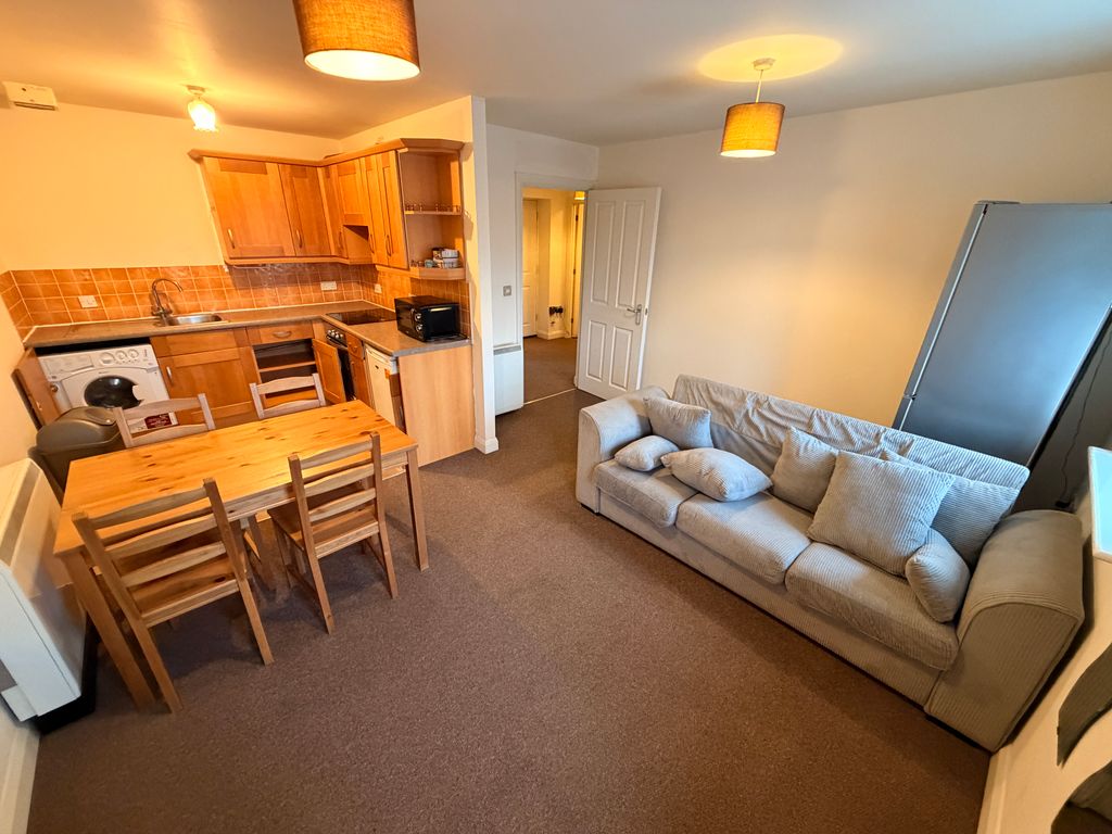 Property photo 2 of 14 Image
