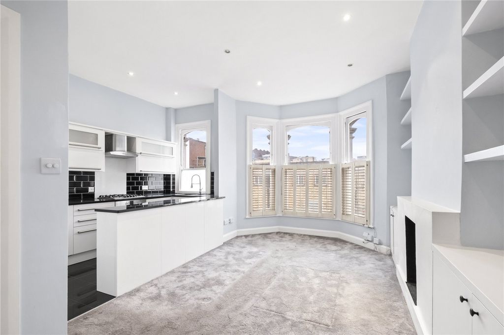 Property photo 1 of 12 Picture No. 01