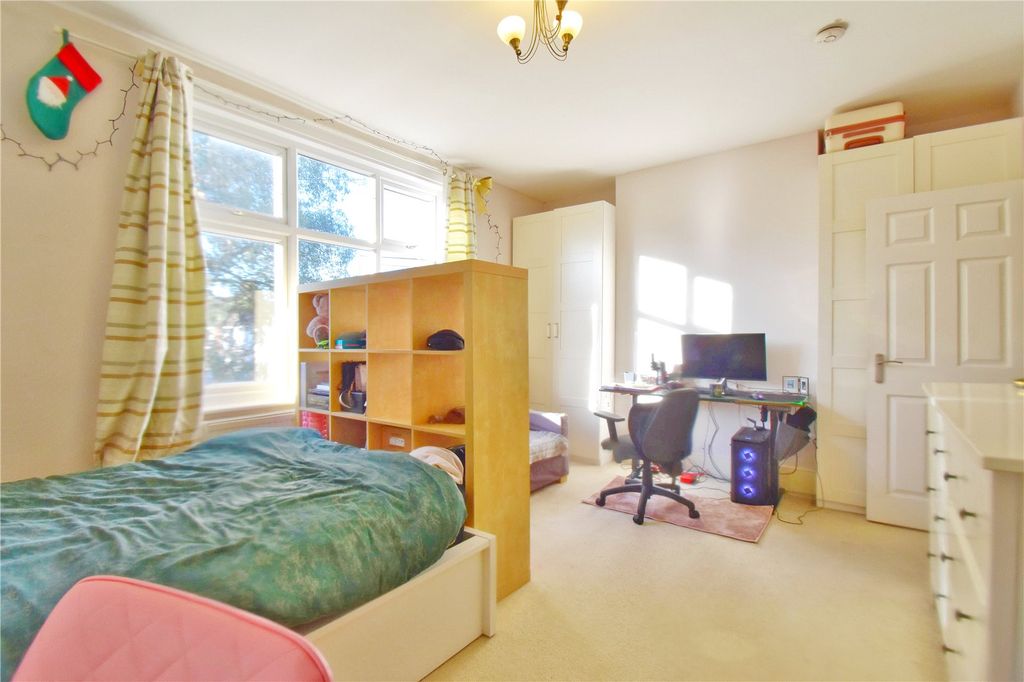 Property photo 3 of 7 Picture No. 04