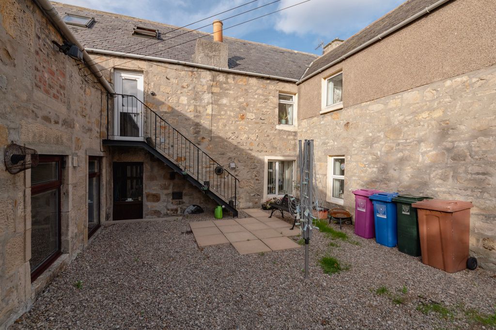 Property photo 2 of 23 Exterior Rear Courtyard