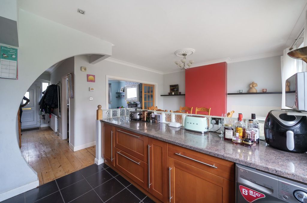 Property photo 3 of 20 Picture No. 05