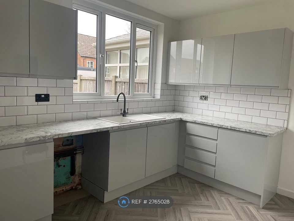 Property photo 3 of 26