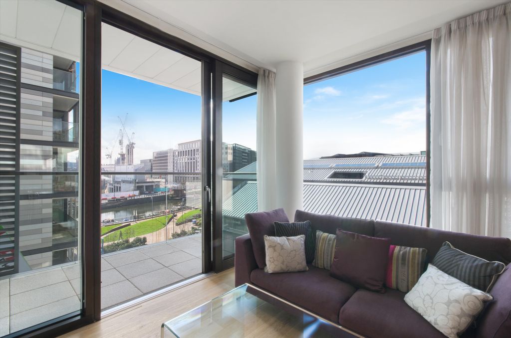 Property photo 3 of 11 Image