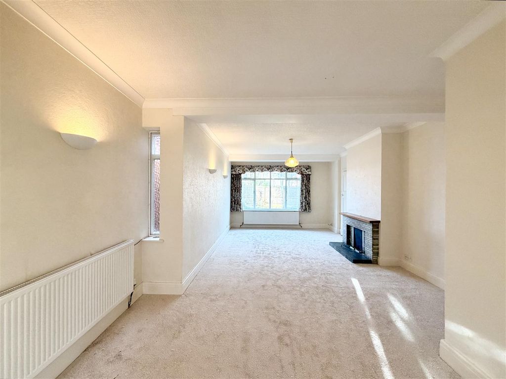 Property photo 3 of 27 3