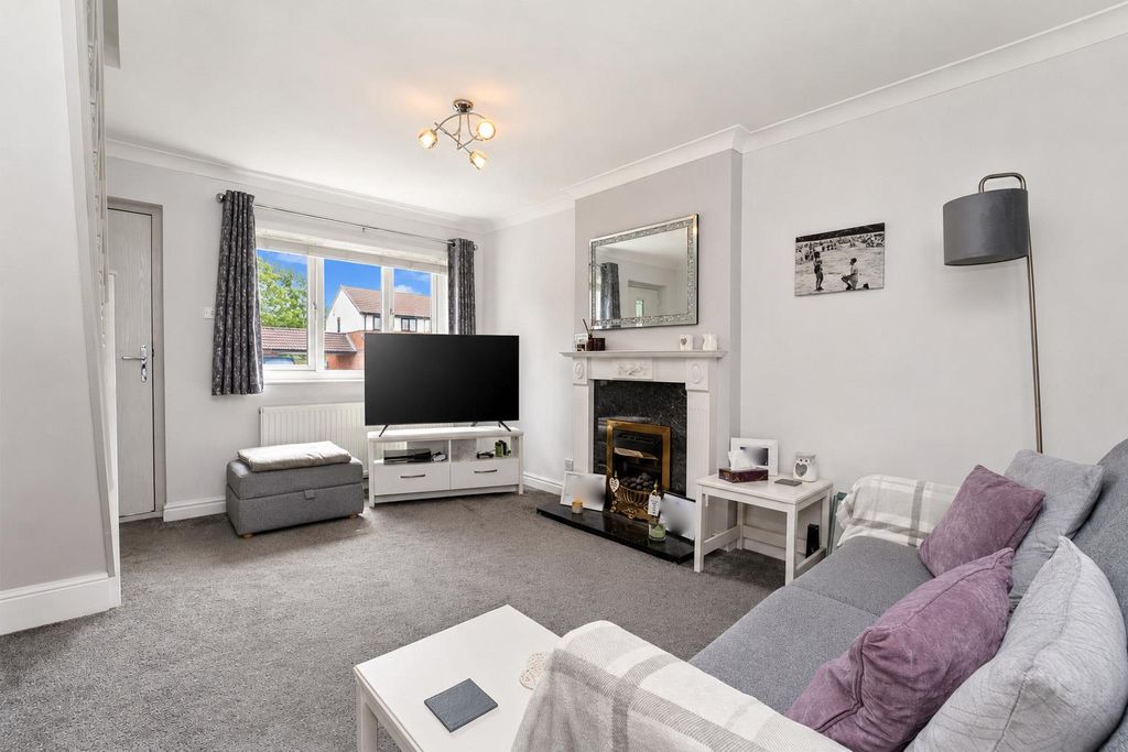Property photo 2 of 17 10-02.Jpg