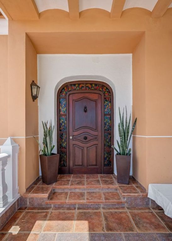 Property photo 3 of 50