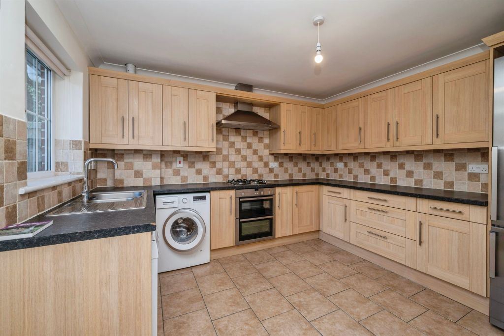 Property photo 2 of 15