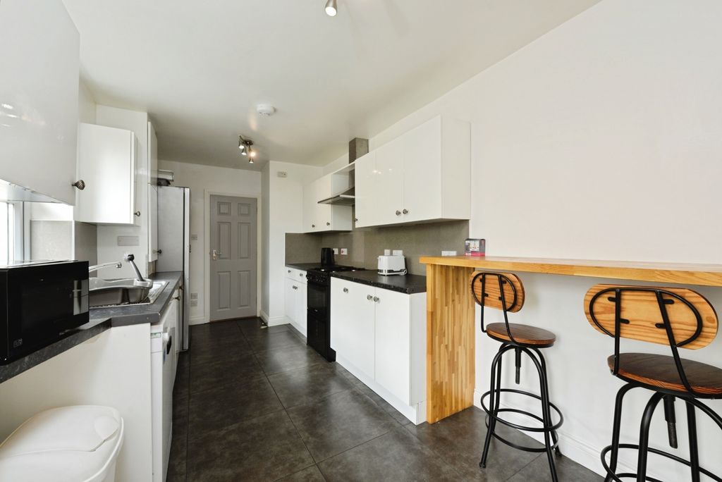 Property photo 3 of 17 Pbox-Img.Jpg