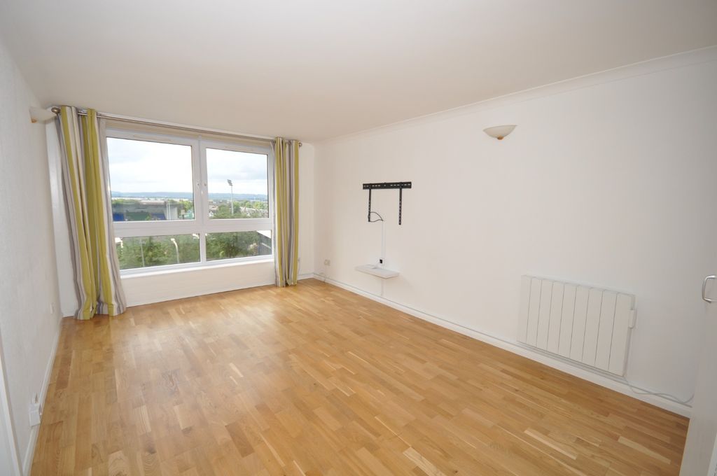 Property photo 2 of 9 Photo 2