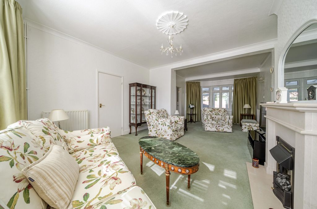 Property photo 2 of 20 1449631-15-69Ea50...