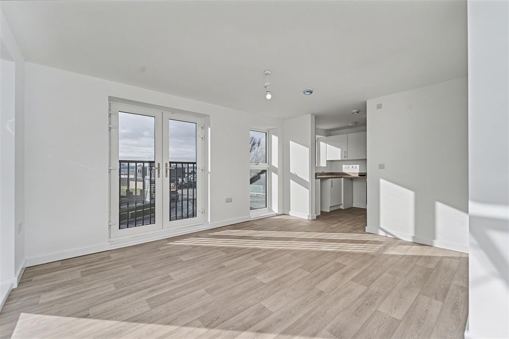 Property photo 3 of 12 20260121052748_Mmk03626_Gkegy.Jpg