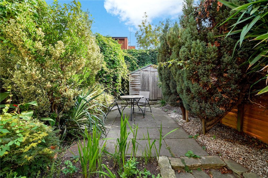 Property photo 3 of 14 Picture No. 18