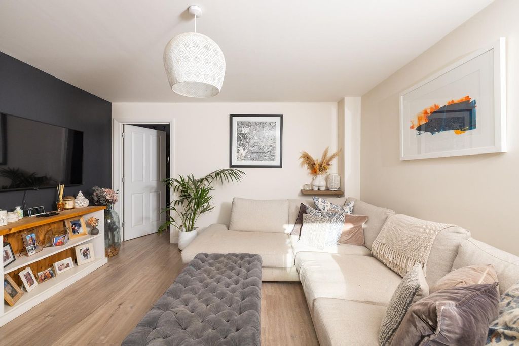 Property photo 1 of 26 Char0461.Jpg