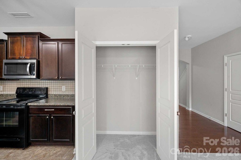 Property photo 2 of 3 <Alttext/>