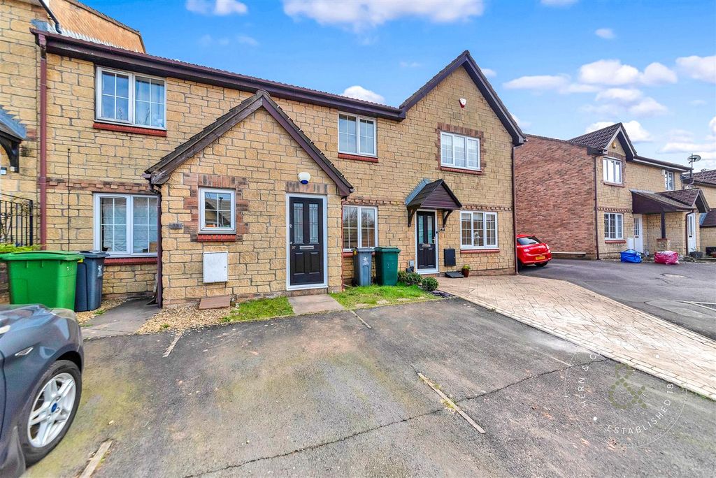 Property photo 1 of 18 Acorn-Grove-18.Jpg