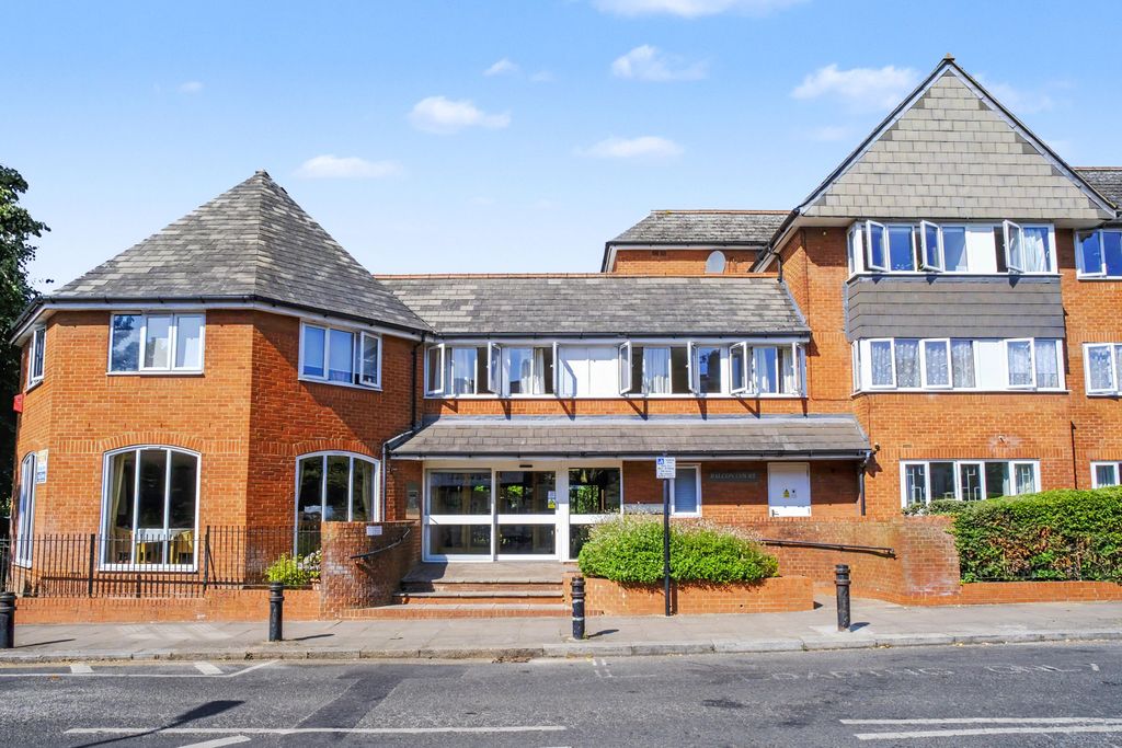 Property photo 1 of 9 Flat 110 Balcon Court, Boileau Road, Ealing, London W5 3Az