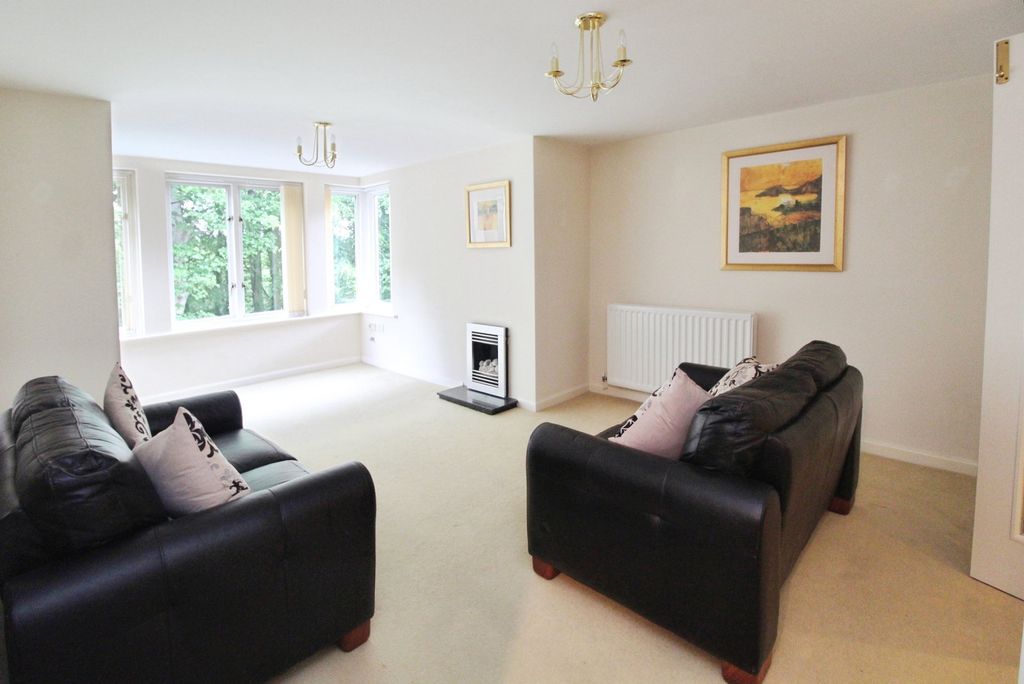 Property photo 2 of 19