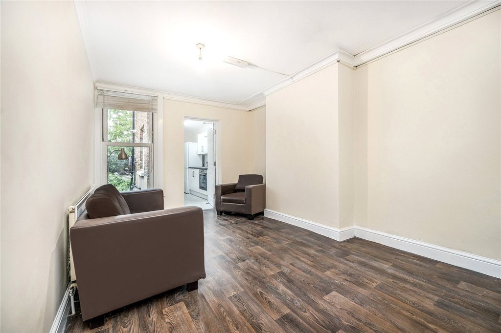 Property photo 2 of 11 Living/Dining Area