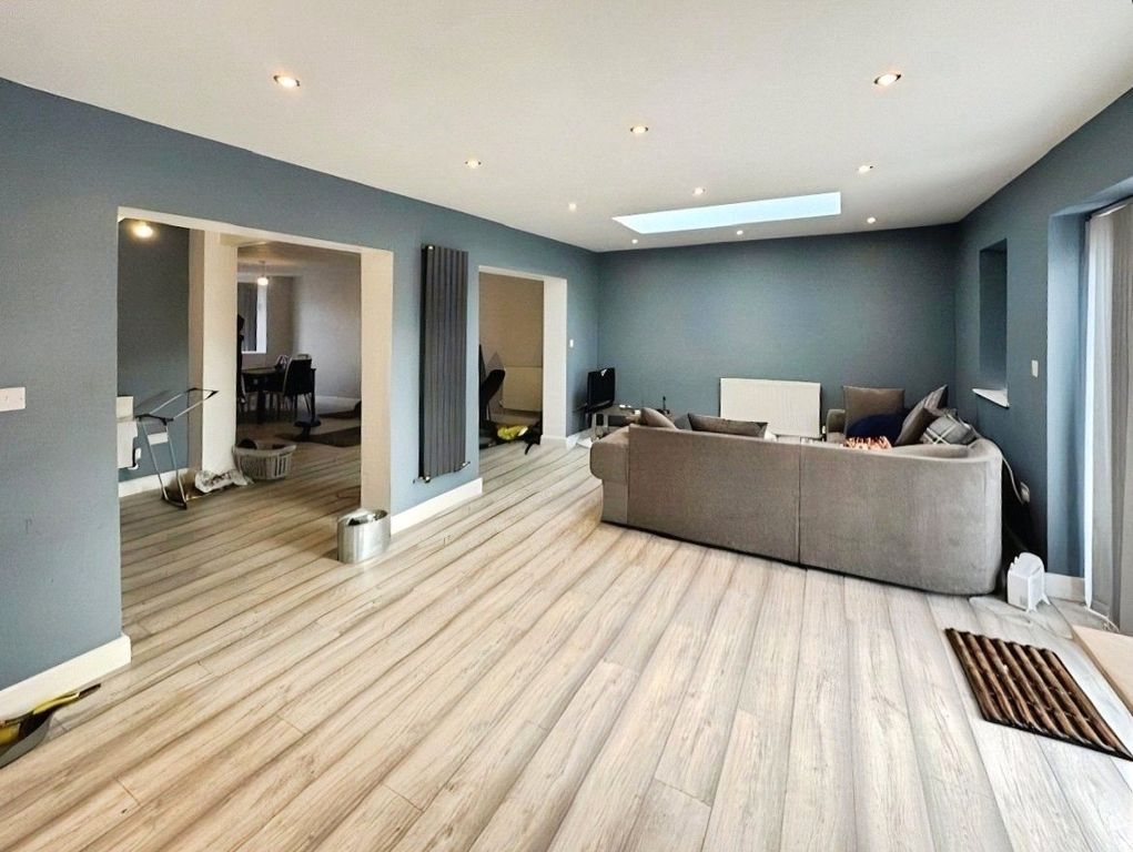 Property photo 1 of 17 Picture No. 22