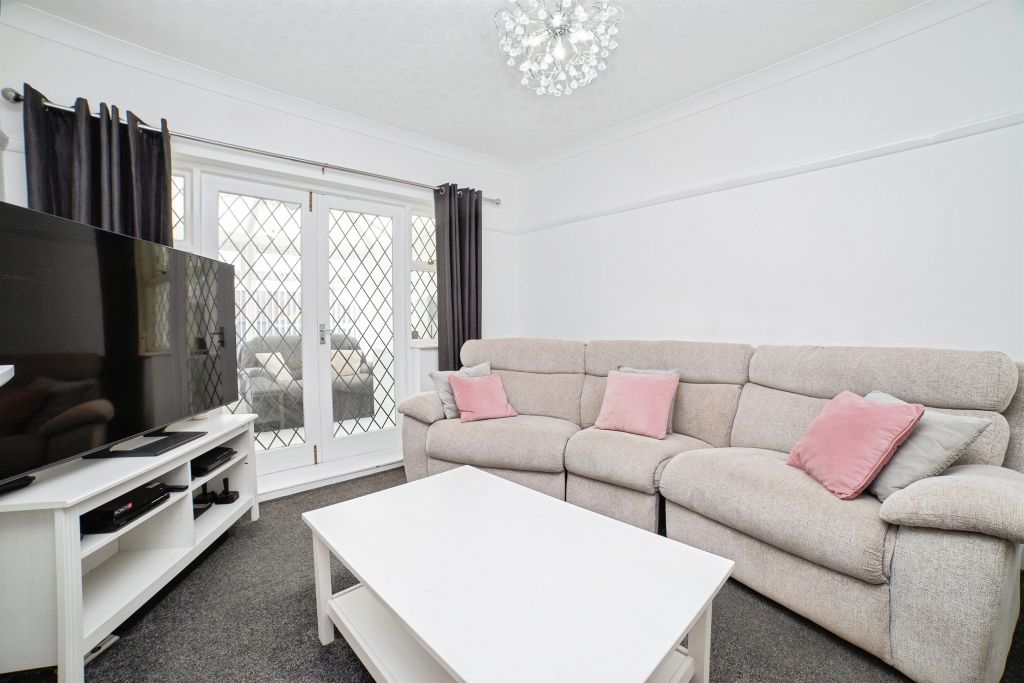 Property photo 3 of 15