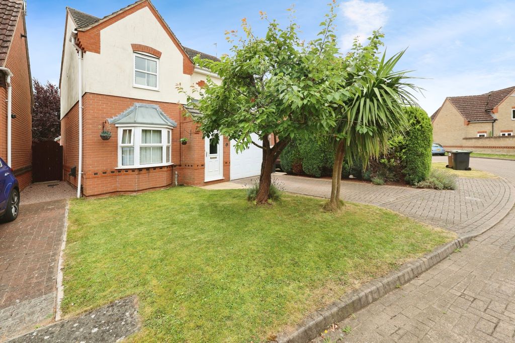 Property photo 1 of 27 5011980