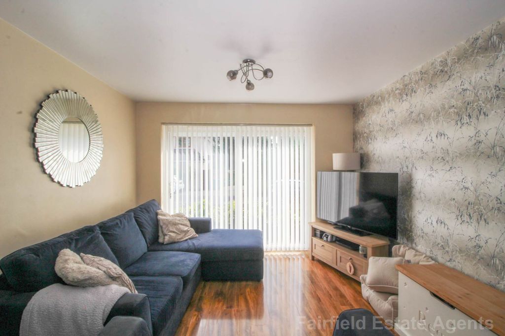 Property photo 3 of 15