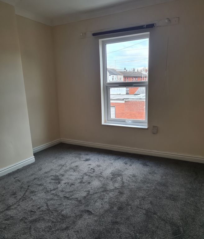 Property photo 1 of 4