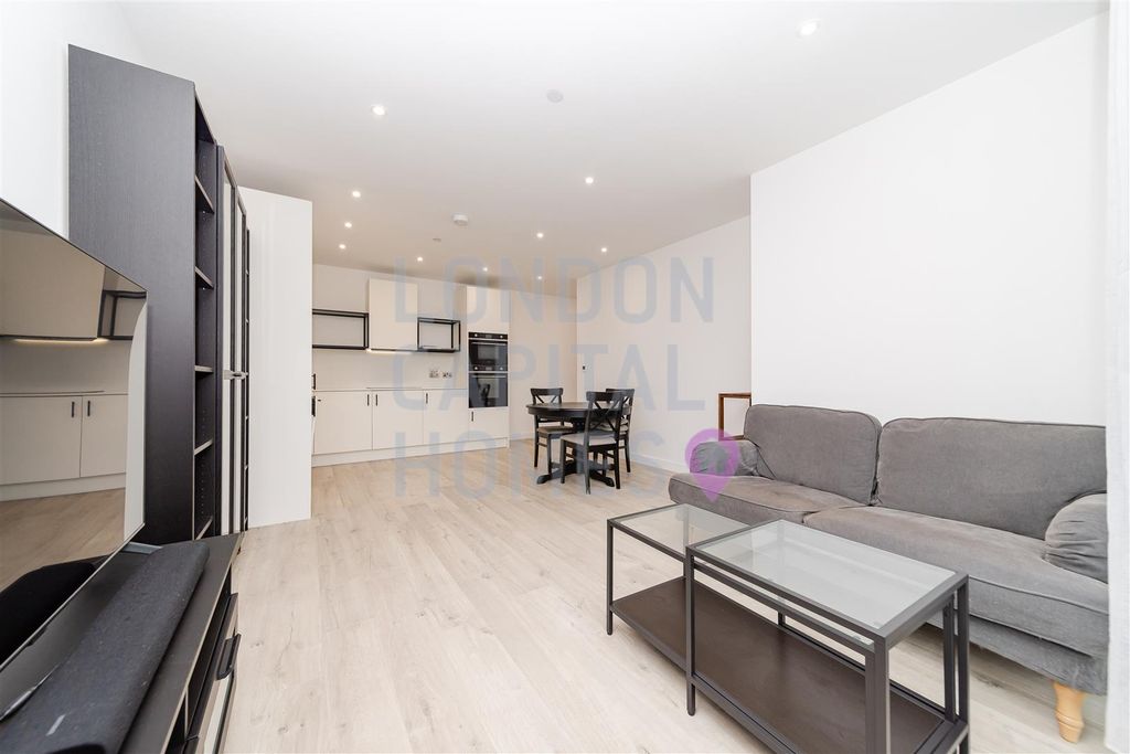 Property photo 2 of 17 2Sep6193.Jpg