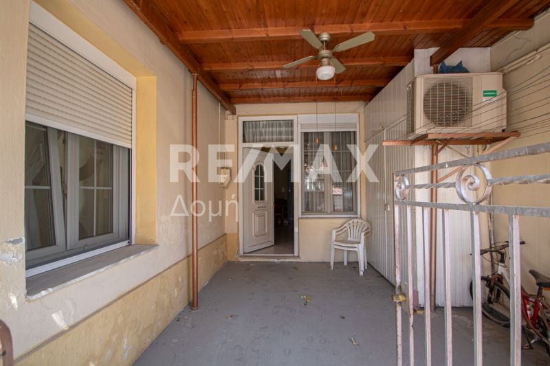 Property photo 2 of 31