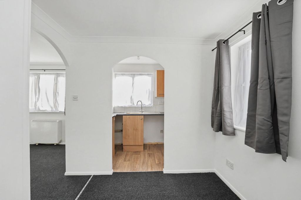 Property photo 2 of 17 Living Room